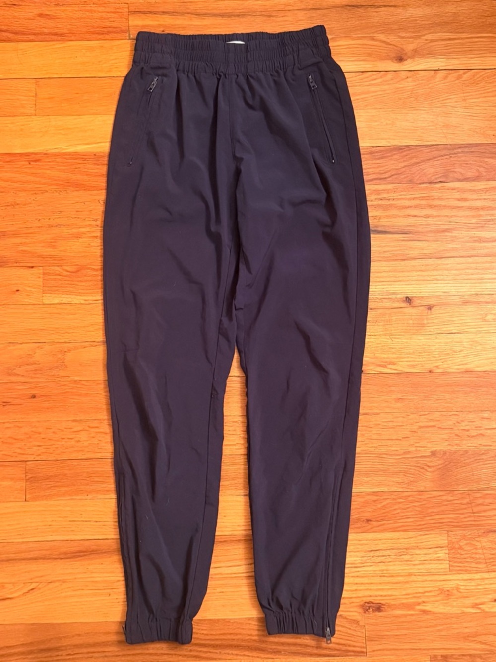 TNA ARITZIA Navy Jogger Pants Sweatpants Navy size XS